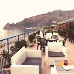 Kennedy Hotel 3*