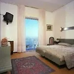 Kennedy Hotel