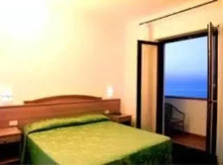 Kennedy Sant'Alessio Siculo