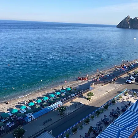 Kennedy Ξενοδοχείο 3*