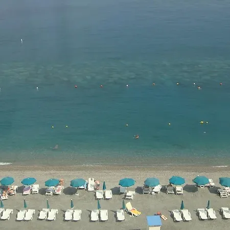 Kennedy Ξενοδοχείο 3*