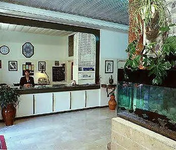 Kennedy Hotel 3*