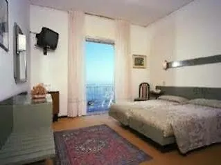 Kennedy Hotel